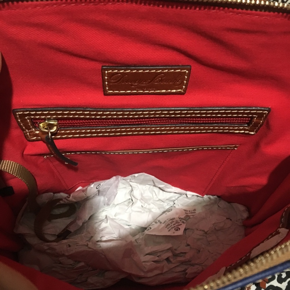 Dooney & Bourke - Picture 7 of 8